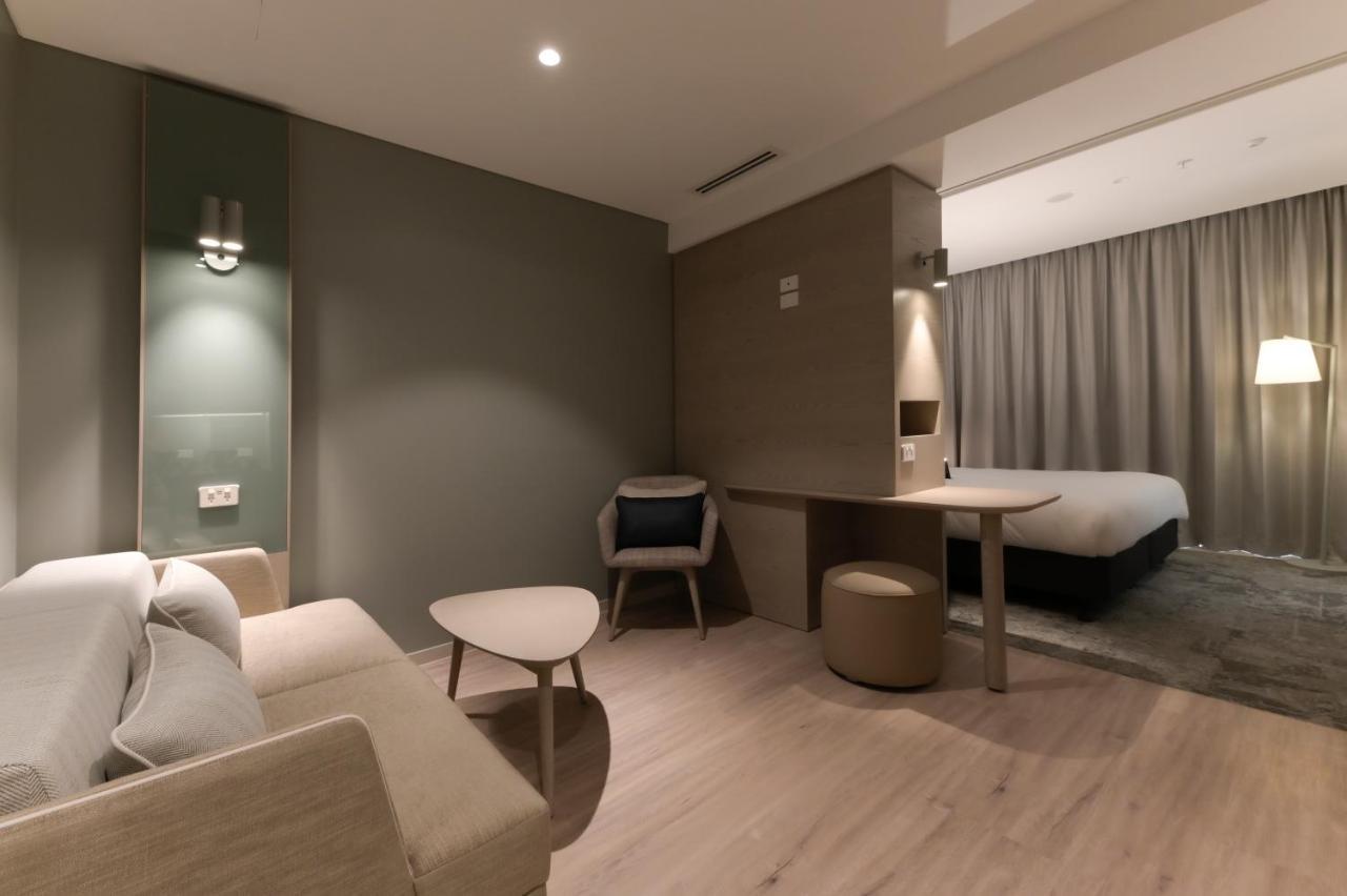 Holiday Inn Express & Suites Sunshine Coast By Ihg Maroochydore Extérieur photo