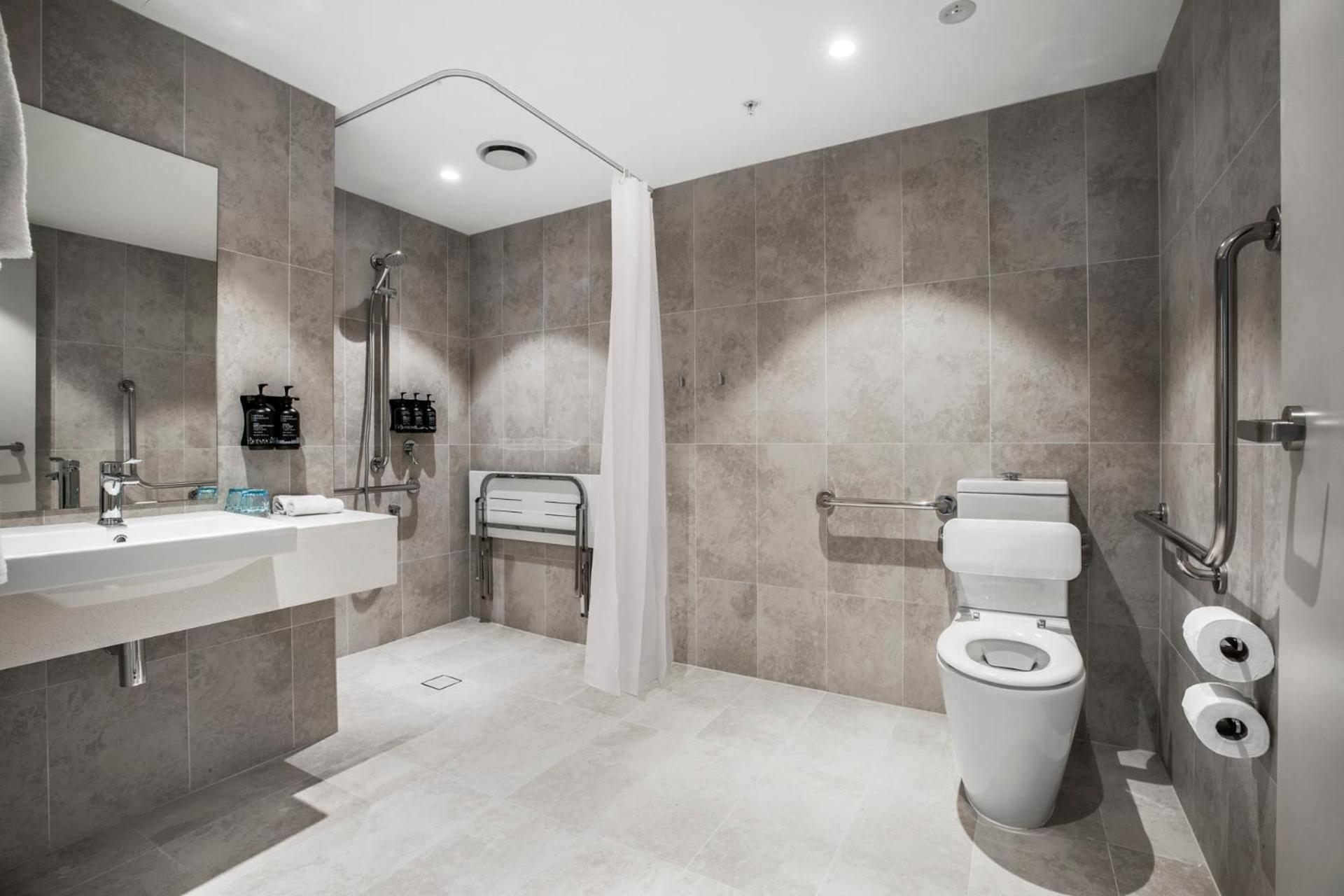 Holiday Inn Express & Suites Sunshine Coast By Ihg Maroochydore Extérieur photo