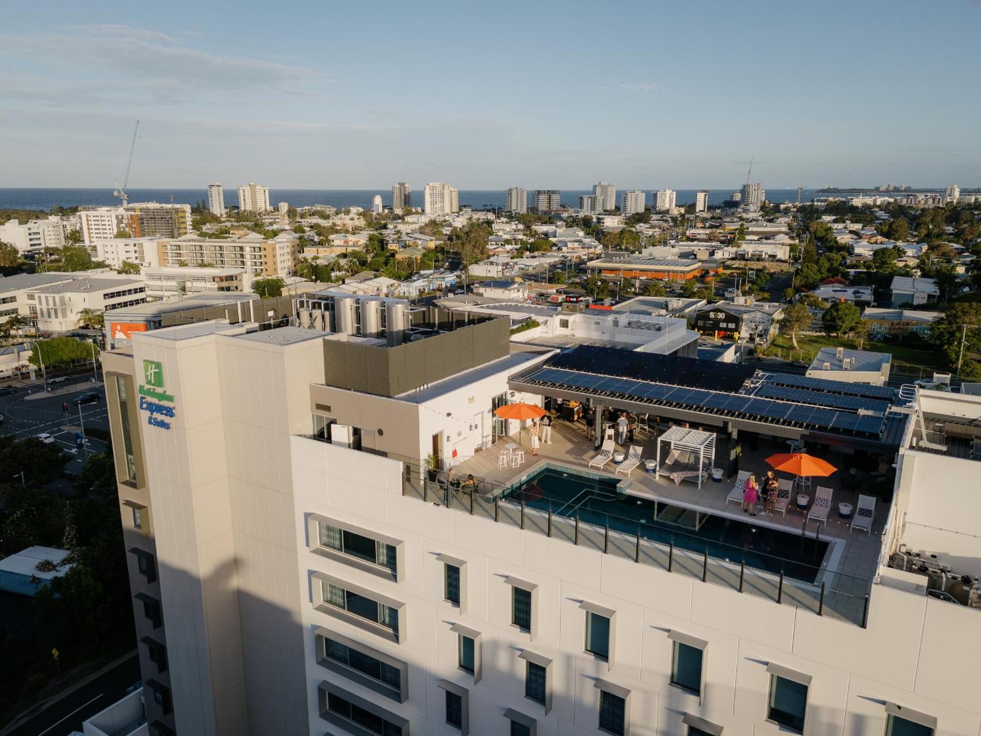 Holiday Inn Express & Suites Sunshine Coast By Ihg Maroochydore Extérieur photo